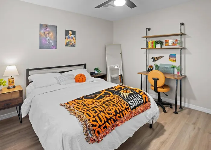 Family Oasis W/ Heated Pool Near Spring Training! Peoria