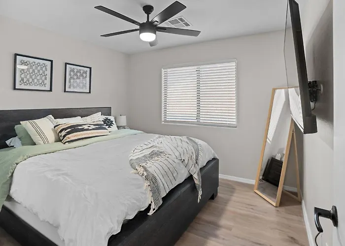 Family Oasis W/ Heated Pool Near Spring Training!